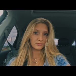 Meet your Posher, Natalia